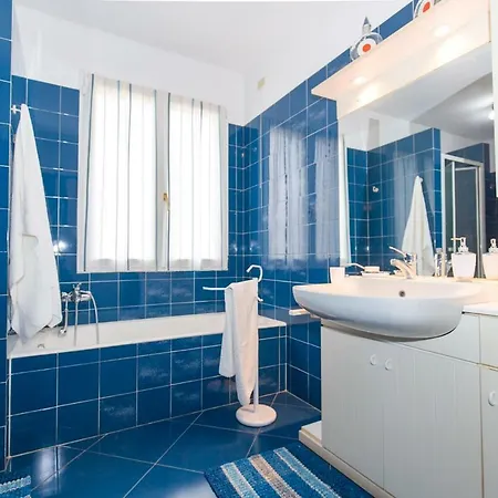 Bianca Apartman Costarainera